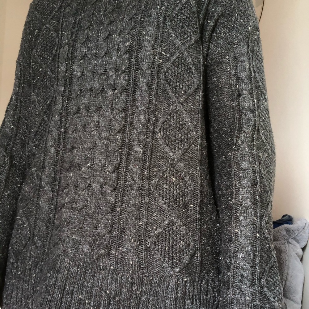 BDG gray sweater!